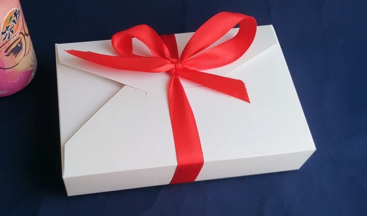 30pcs 19.5*12.5*4cm Food Packaging White cardboard Paper Box For Candy\Cake\Dessert \party\Christmas Packing boxes
30pcs 19.5*12.5*4cm Food Packaging White cardboard Paper Box For Candy\Cake\Dessert \party\Christmas Packing boxes