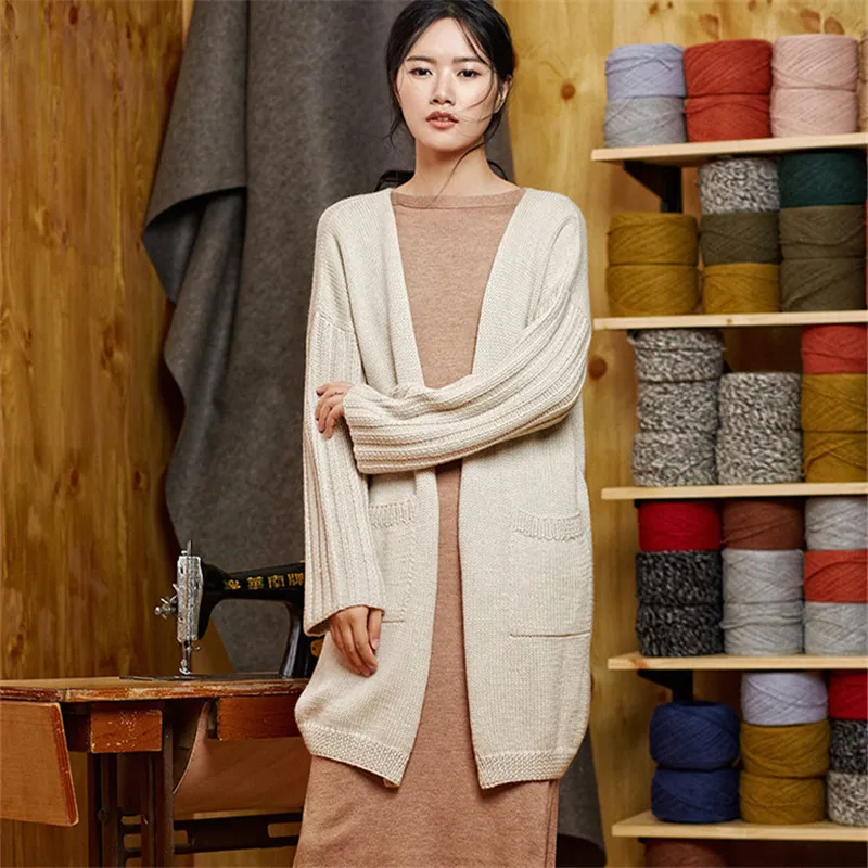 100% hand made pure wool Vneck thick knit women brief solid loose long cardigan sweater one&over size
100% hand made pure wool Vneck thick knit women brief solid loose long cardigan sweater one&over size