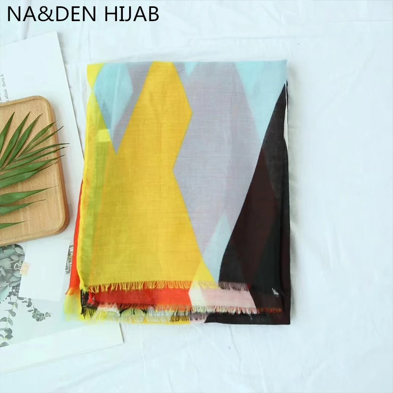 Colorful Print Geometric cotton scarf with tassel scarves Muslim women hijab spring and summer Style shawl 10pcs/lot Hot Sale
Colorful Print Geometric cotton scarf with tassel scarves Muslim women hijab spring and summer Style shawl 10pcs/lot Hot Sale