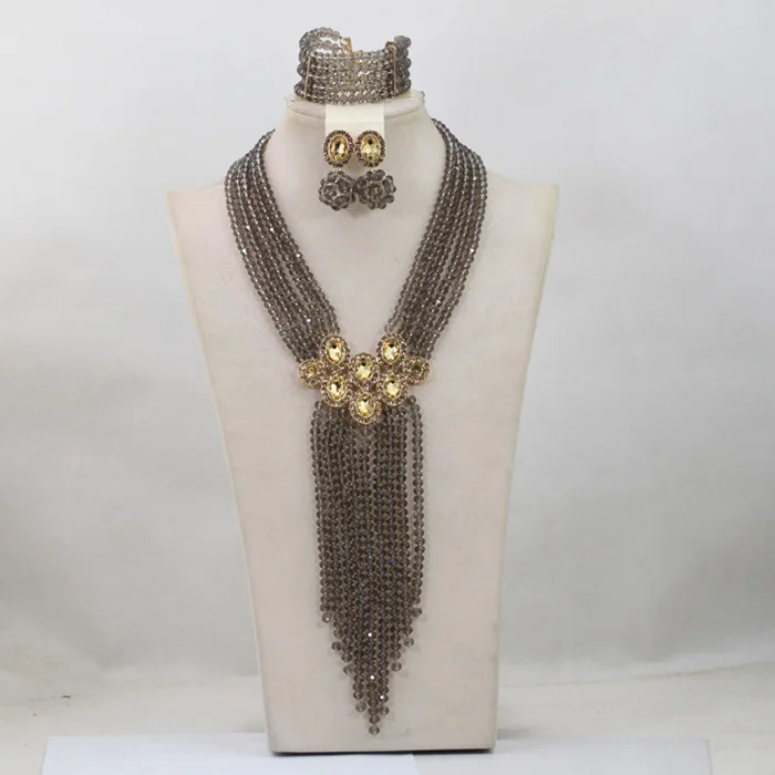 Romantic New Gray Crystal Sets African Wedding Crystal Beads Jewelry Sets 5 Rows Bridal Jewelry Sets Party Free ShippingABH063
Romantic New Gray Crystal Sets African Wedding Crystal Beads Jewelry Sets 5 Rows Bridal Jewelry Sets Party Free ShippingABH063