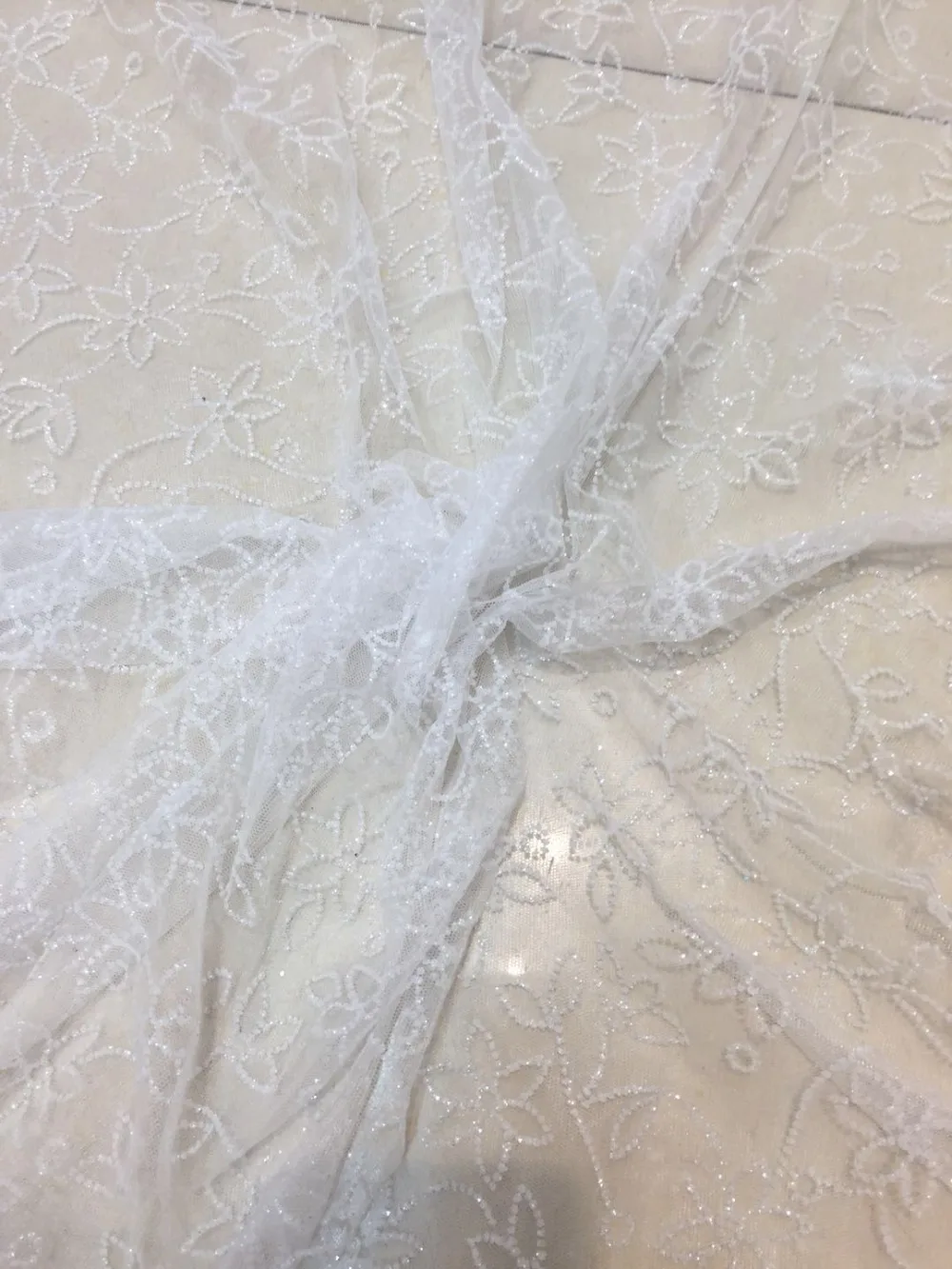 stock 10yards/bag HL516# African cloth with a sparkle of crystal white for bridal wedding dress/sawing Free shipping
stock 10yards/bag HL516# African cloth with a sparkle of crystal white for bridal wedding dress/sawing Free shipping