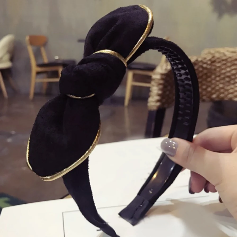 YJSFG HOUSE 1pcs Korean Suede Phnom Penh Rabbit Ear Bowknot Fine Sideband Headband Non -Slip hairband girls Hair accessories
YJSFG HOUSE 1pcs Korean Suede Phnom Penh Rabbit Ear Bowknot Fine Sideband Headband Non -Slip hairband girls Hair accessories