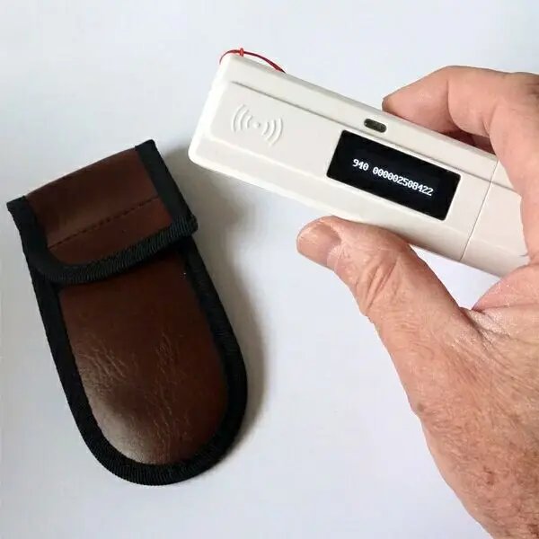 READELL Rfid Animal Chip Reader Mini USB Microchip scanner OLED display ISO11784/5 FDX-B for Dog Cat Identification
READELL Rfid Animal Chip Reader Mini USB Microchip scanner OLED display ISO11784/5 FDX-B for Dog Cat Identification