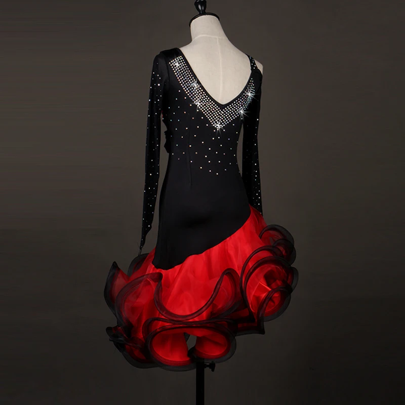 girls Latin dance dress ballroom long sleeve skirt Salsa Rumba Samba Cha Vestido belly dance clothing diamonds Print Costume
girls Latin dance dress ballroom long sleeve skirt Salsa Rumba Samba Cha Vestido belly dance clothing diamonds Print Costume