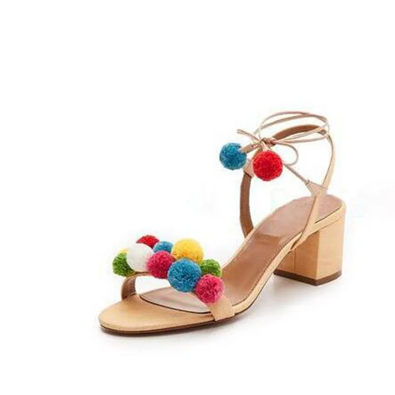 Beautiful girl sandals multicolor hairballs ankle strap sandals excellent style opening toe 6cm thick heels sandalias mujer
Beautiful girl sandals multicolor hairballs ankle strap sandals excellent style opening toe 6cm thick heels sandalias mujer