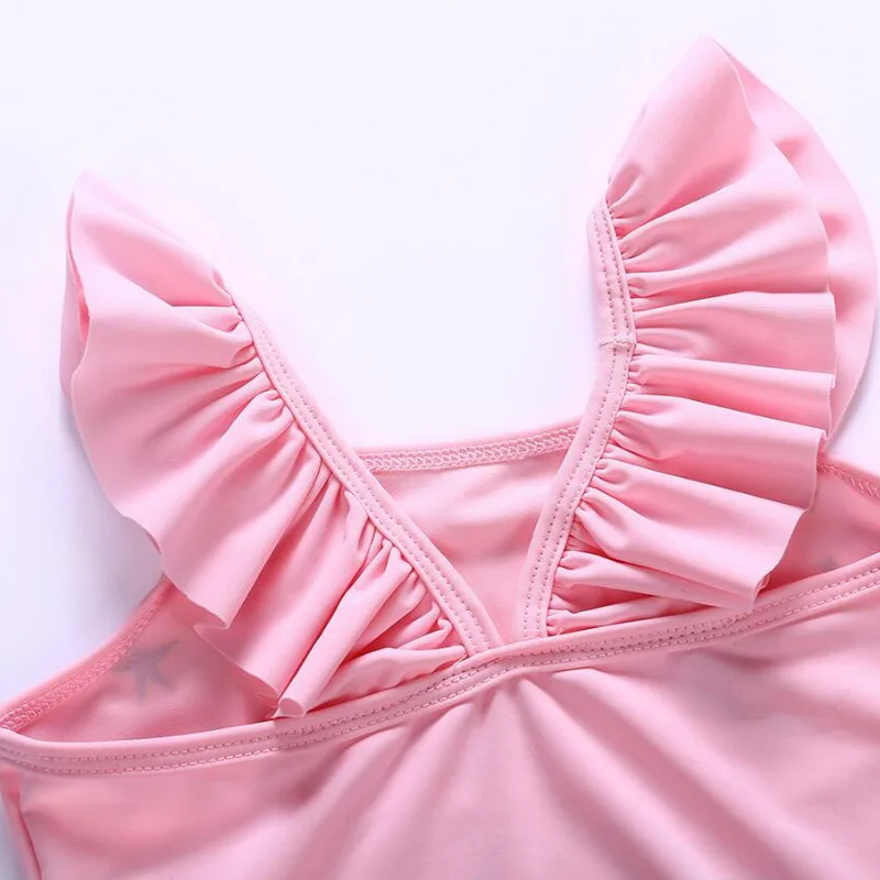Cute kids Unicorn swimsuits ruffle sleeveless print baby girls one piece bikini swimwear children beachwear 2018 new summer 2-8
Cute kids Unicorn swimsuits ruffle sleeveless print baby girls one piece bikini swimwear children beachwear 2018 new summer 2-8