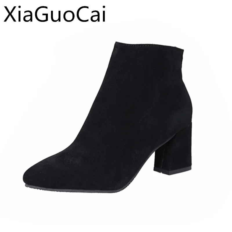 Plus Size 35-44 High Quality Fashion Winter Woman's Boots Solid Flock Square Heels Snow Boots for Ladies Elegant Ankle Boots
Plus Size 35-44 High Quality Fashion Winter Woman's Boots Solid Flock Square Heels Snow Boots for Ladies Elegant Ankle Boots