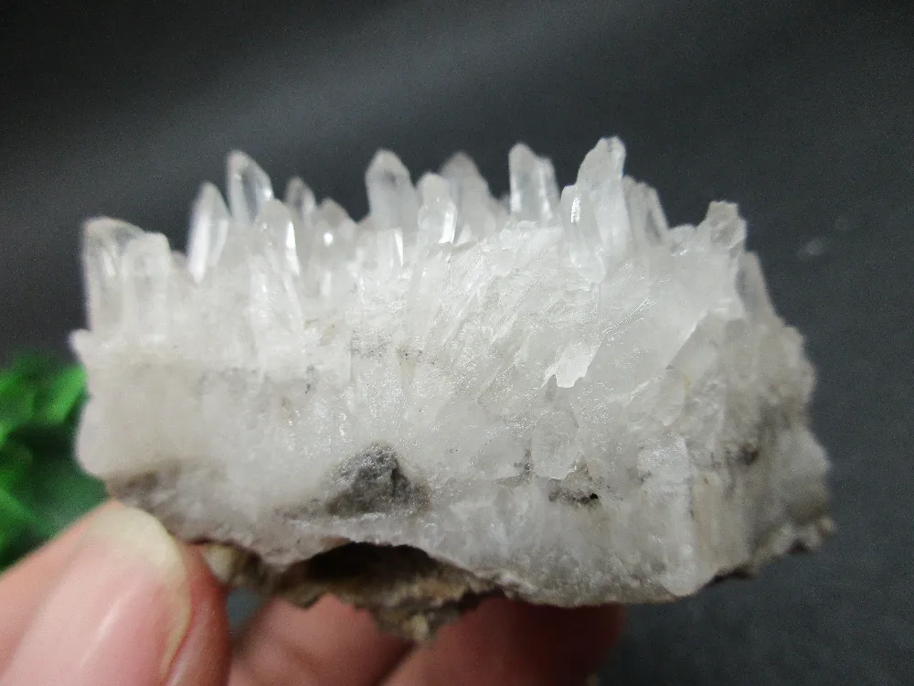 Natural White Quartz Flowers Crystal Clusters Decoration Resistant Healing Stone Feng Shui Decoration
Natural White Quartz Flowers Crystal Clusters Decoration Resistant Healing Stone Feng Shui Decoration