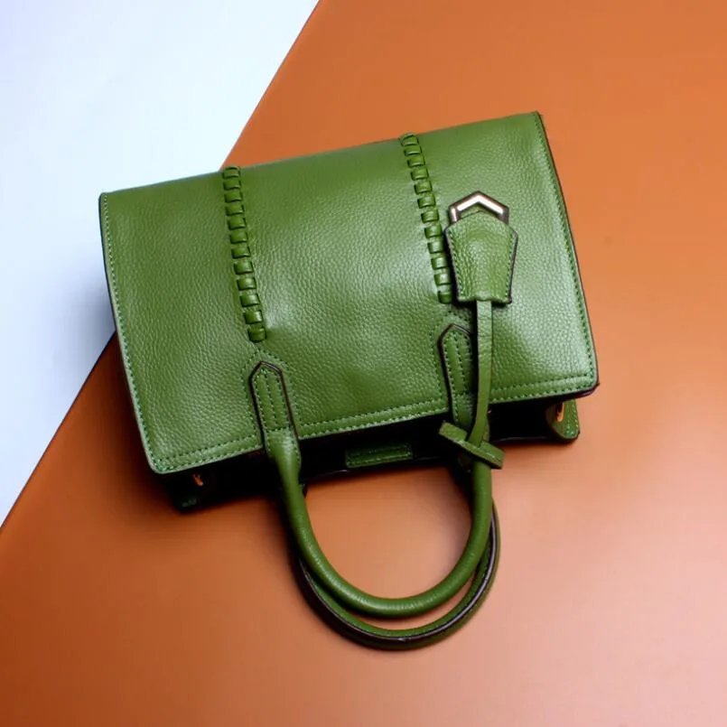 FoxTail & Lily Real Leather Shoulder Bag Women Handbags Genuine Leather Messenger Bags Luxury Designer Small Lady Crossbody Bag
FoxTail & Lily Real Leather Shoulder Bag Women Handbags Genuine Leather Messenger Bags Luxury Designer Small Lady Crossbody Bag