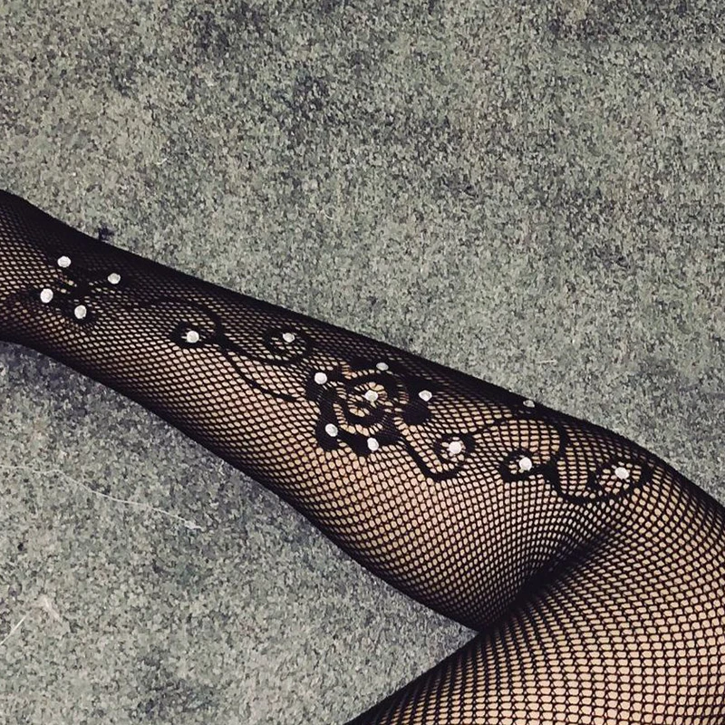 FENNASI Hot Sexy Womens Fishnet Tights Mesh Pantyhose Jacquard Shiny Rhinestone Nylon Stockings Female Hosiery Collant
FENNASI Hot Sexy Womens Fishnet Tights Mesh Pantyhose Jacquard Shiny Rhinestone Nylon Stockings Female Hosiery Collant