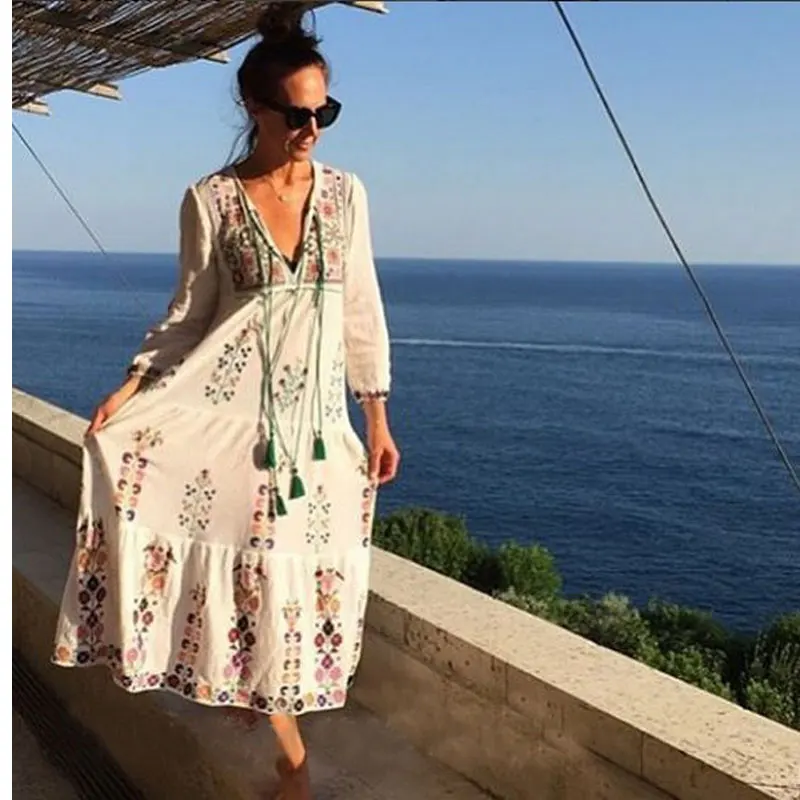 Boho Dresses European New style 2021 Spring Summer Women Flower Embroidery White Loose Maxi Long Chic Beach Dress Female Vestido
Boho Dresses European New style 2021 Spring Summer Women Flower Embroidery White Loose Maxi Long Chic Beach Dress Female Vestido