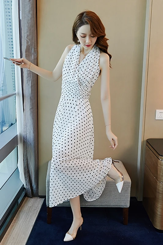 Girl Summer Ladies Long Dress New 2019 Dot Beach Dress V-neck Boho Dress Women Evening Party Dress Sundress Vestidos
Girl Summer Ladies Long Dress New 2019 Dot Beach Dress V-neck Boho Dress Women Evening Party Dress Sundress Vestidos