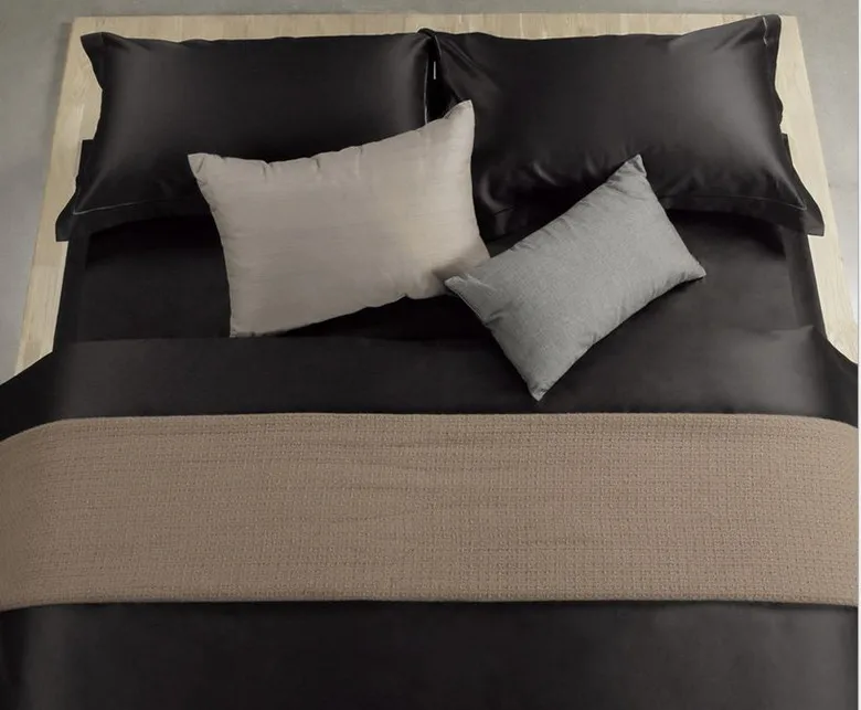 O Luxury 100% Cotton 100s High Density 210 x 2 x 92 bedding set King Queen size 4 pieces flat sheets Blue black color JB003
O Luxury 100% Cotton 100s High Density 210 x 2 x 92 bedding set King Queen size 4 pieces flat sheets Blue black color JB003