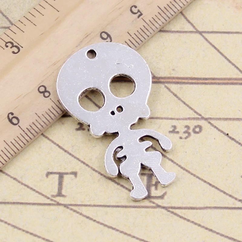 10pcs Charms Alien ET Bones 39x23mm Tibetan Silver Color Pendants Antique Jewelry Making DIY Handmade Craft Pendant
10pcs Charms Alien ET Bones 39x23mm Tibetan Silver Color Pendants Antique Jewelry Making DIY Handmade Craft Pendant