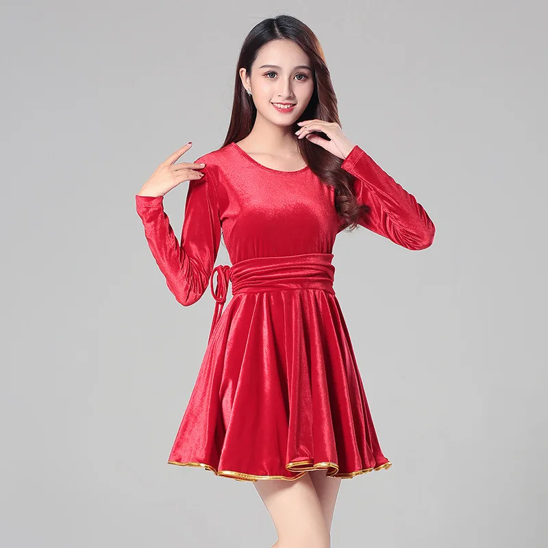 New square dance dance clothing suit autumn and winter gold velvet dress Latin dance fitness costume women
New square dance dance clothing suit autumn and winter gold velvet dress Latin dance fitness costume women