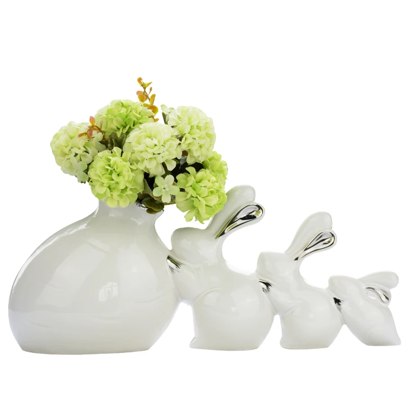 Creative Fashion Living Room Ceramic Decoration Crafts 3-rabbits Figurines & Miniatures Home Furnishing Articles Wedding Gifts
Creative Fashion Living Room Ceramic Decoration Crafts 3-rabbits Figurines & Miniatures Home Furnishing Articles Wedding Gifts