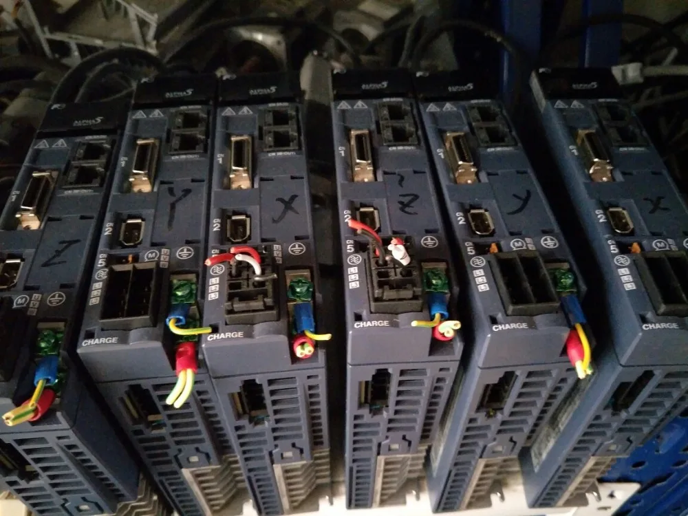 Servo Drive RYH201F5-VV2 , Used one , 90% appearance new , 3 months warranty , fastly shipping
Servo Drive RYH201F5-VV2 , Used one , 90% appearance new , 3 months warranty , fastly shipping