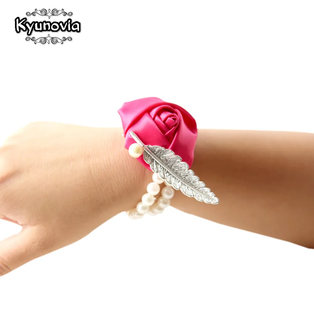 Kyunovia Flower Bracelet for Hand Prom Flowers Corsage Wedding Boutonnieres Wedding Wrist Band Satin Rose Wrist Corsage FE55
Kyunovia Flower Bracelet for Hand Prom Flowers Corsage Wedding Boutonnieres Wedding Wrist Band Satin Rose Wrist Corsage FE55