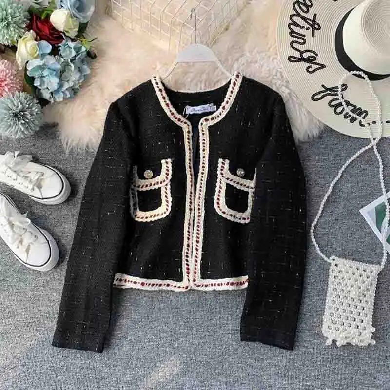 Autumn Winter Tweed Coat 2019 Fashion Women's Small Fragrance Long Sleeve Wool Coat Vintage Cardigan Short Black woolen Jacket
Autumn Winter Tweed Coat 2019 Fashion Women's Small Fragrance Long Sleeve Wool Coat Vintage Cardigan Short Black woolen Jacket