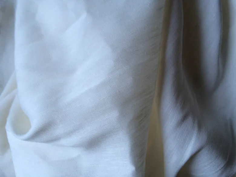 Nattural Color Silk Linen curtains Fabric 42% mulberry silk 58% linen 27.5 mm 114 cm 45'' width 100 meters small wholesale
Nattural Color Silk Linen curtains Fabric 42% mulberry silk 58% linen 27.5 mm 114 cm 45'' width 100 meters small wholesale