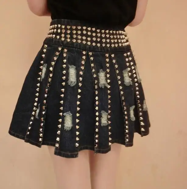 Women's metal rivet A-line punk denim skirt lady's Rock and roll rivet clothes R241
Women's metal rivet A-line punk denim skirt lady's Rock and roll rivet clothes R241