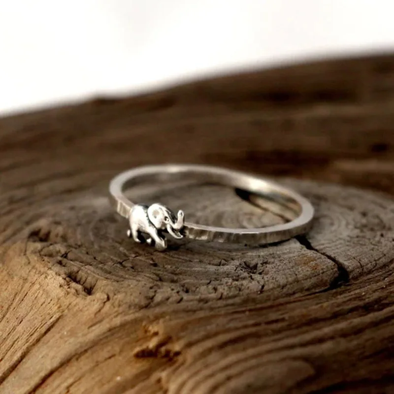 New Fashion Couple Jewelry Vintage Animal Rings for Women Cute Elephant Rings for Lovers Wedding Gift Z4X335
New Fashion Couple Jewelry Vintage Animal Rings for Women Cute Elephant Rings for Lovers Wedding Gift Z4X335