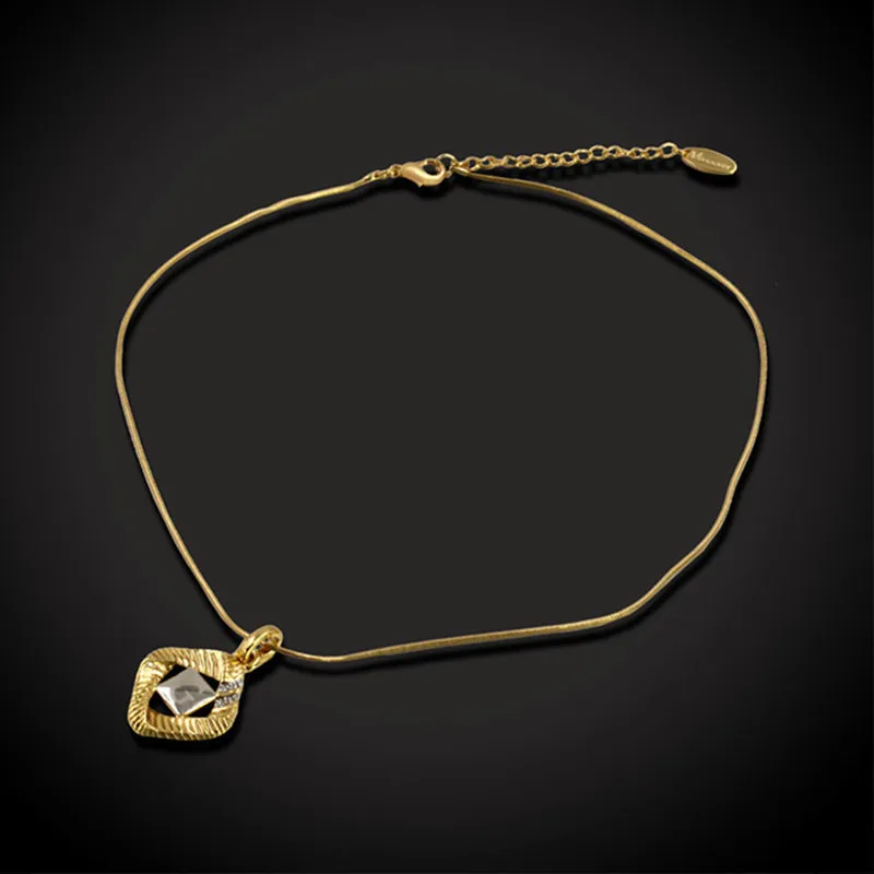 Small Square Pendant Necklace For Women Gold Color Paved CZ Necklace With Chain Jewelry Gift
Small Square Pendant Necklace For Women Gold Color Paved CZ Necklace With Chain Jewelry Gift