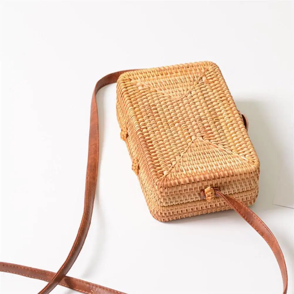 Vintage Bohemian Rattan Woven Flap Beach Bag Handmade Natural Storage Messenger Bag Fashion Small Square Bags For Women
Vintage Bohemian Rattan Woven Flap Beach Bag Handmade Natural Storage Messenger Bag Fashion Small Square Bags For Women