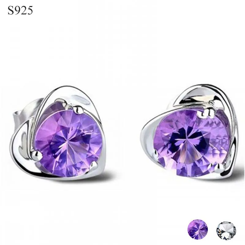 Женские серьги-гвоздики из серебра 925 пробы с фиолетовым фианитом 
Женские серьги-гвоздики из серебра 925 пробы с фиолетовым фианитом