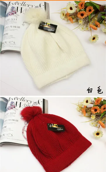 2021 NEW Autumn and winter brand knitting Warm wool faux fur hat ear warm beanie skullie unisex hat accessories
2021 NEW Autumn and winter brand knitting Warm wool faux fur hat ear warm beanie skullie unisex hat accessories