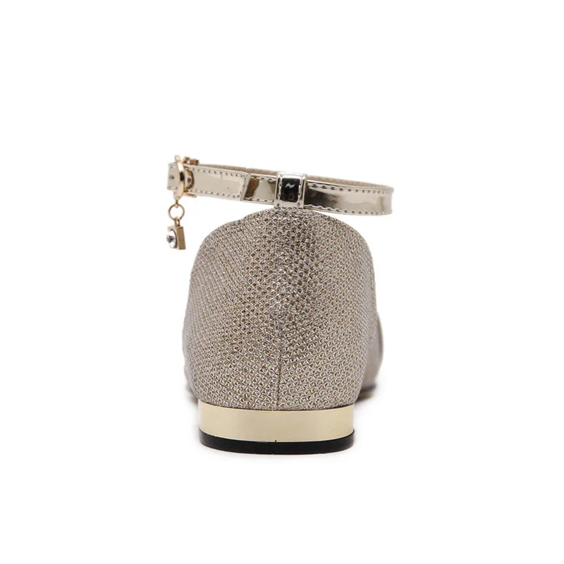 Glglgege New 2018 Spring Summer Products Pointed Top Flat Shoes Comfortable Wild Silver Gold Metal Decoration Shoes For Women
Glglgege New 2018 Spring Summer Products Pointed Top Flat Shoes Comfortable Wild Silver Gold Metal Decoration Shoes For Women