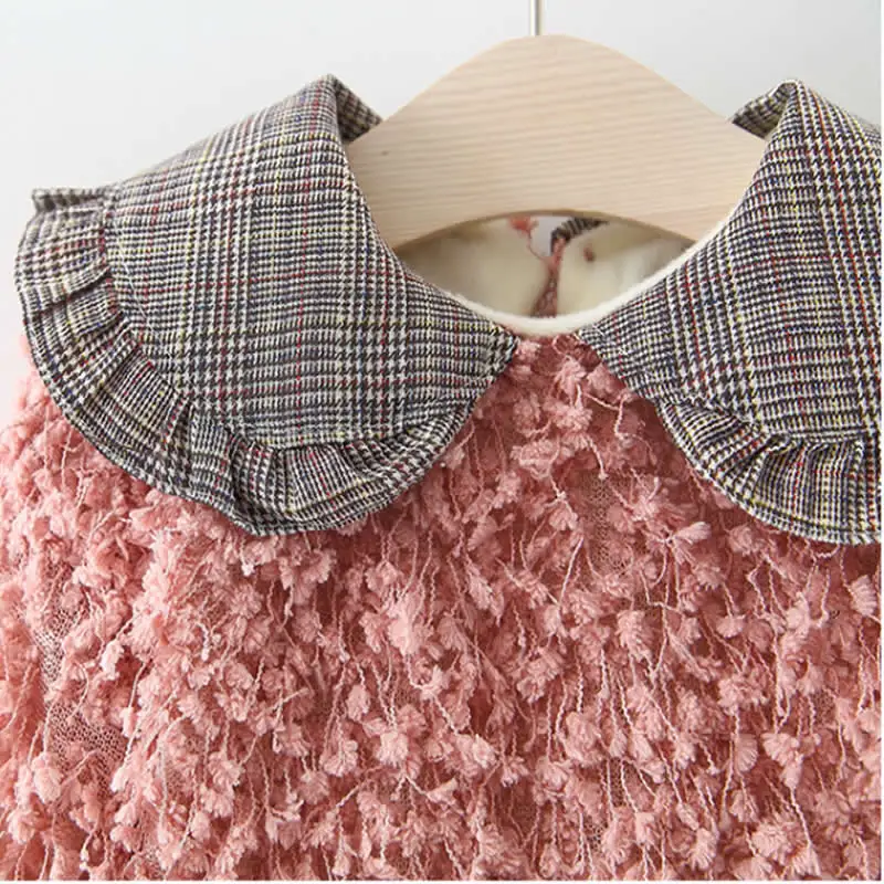 Female baby outfit girl hoodies tide girls sweatshirt loose wool fleece plaid doll collar add wool coat girl winter warm clothes
Female baby outfit girl hoodies tide girls sweatshirt loose wool fleece plaid doll collar add wool coat girl winter warm clothes