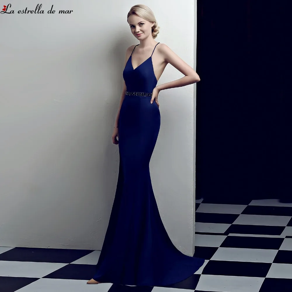 Robe demoiselle d'honneur new satin crystal high slit backless sexy mermaid burgundy royal blue navy blue bridesmaid dress long
Robe demoiselle d'honneur new satin crystal high slit backless sexy mermaid burgundy royal blue navy blue bridesmaid dress long