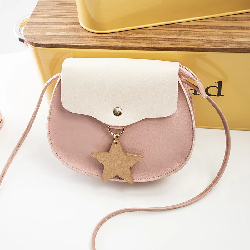 2020 new women handbags, little stars messenger bag, trend Korean version shoulder bag, fashion casual woman bag.
2020 new women handbags, little stars messenger bag, trend Korean version shoulder bag, fashion casual woman bag.