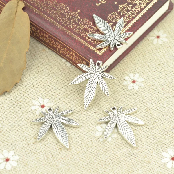 15pcs alloy Tibetan Silver Plated tree leaf Charms Pendants for Jewelry Making DIY Handmade Craft 25*22mm Q310
15pcs alloy Tibetan Silver Plated tree leaf Charms Pendants for Jewelry Making DIY Handmade Craft 25*22mm Q310
