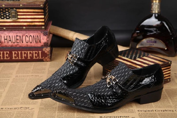 Fashion Designer Mens Metal Pointed Toe Patchwork Genuine Leather Oxfords Men Shoes Wedding Shoes Dress Shoes Men Size 39-46
Fashion Designer Mens Metal Pointed Toe Patchwork Genuine Leather Oxfords Men Shoes Wedding Shoes Dress Shoes Men Size 39-46