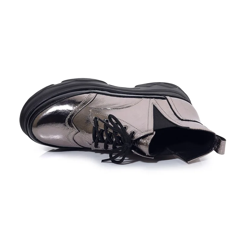 ZVQ Woman Shoes 2019 Winter New Concise Casual Handmade Genuine Leather Ankle Boots Outside High Heels Platform cross-tied Shoes
ZVQ Woman Shoes 2019 Winter New Concise Casual Handmade Genuine Leather Ankle Boots Outside High Heels Platform cross-tied Shoes