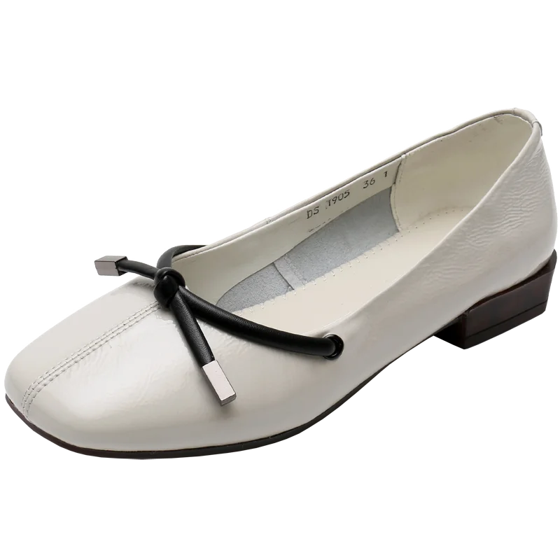 GKTINOO 2019 New Spring Square Head Bow Patent Leather Shoes Woman Fashion Casual Shoes Low-heeled Pumps Comfort Single Shoes
GKTINOO 2019 New Spring Square Head Bow Patent Leather Shoes Woman Fashion Casual Shoes Low-heeled Pumps Comfort Single Shoes