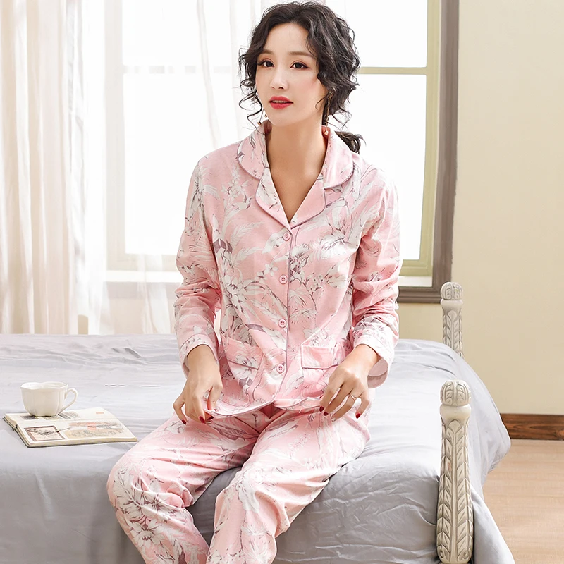 Pyjamas Women Spring Autumn New Pure Cotton Lapel Cardigan Pajamas for Women Print Pijama Female Pyjama Home Clothes Night suit
Pyjamas Women Spring Autumn New Pure Cotton Lapel Cardigan Pajamas for Women Print Pijama Female Pyjama Home Clothes Night suit