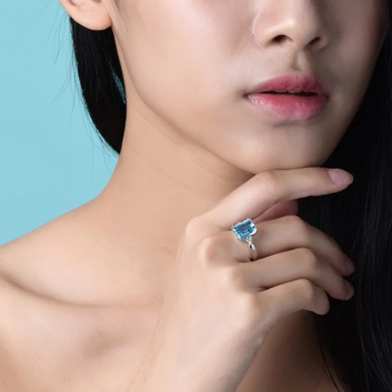 OMHXZJ Wholesale European Fashion Woman Man Party Wedding Gift Rectangle Light Blue Topaz AAA Zircon 18KT White Gold Ring RR605
OMHXZJ Wholesale European Fashion Woman Man Party Wedding Gift Rectangle Light Blue Topaz AAA Zircon 18KT White Gold Ring RR605