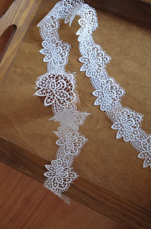 3 yards Off White Venice Flower Lace Trim Exquisite Lace Trim For Bridal Lace Fabric Sewing Supplies Accessories Hot Sale DG013B
3 yards Off White Venice Flower Lace Trim Exquisite Lace Trim For Bridal Lace Fabric Sewing Supplies Accessories Hot Sale DG013B