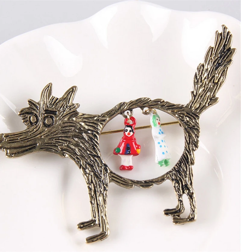 Fashion Vintage Wolf Brooch Jewelry Little Red Riding Hood Unique Brooches Pin For Women Gift
Fashion Vintage Wolf Brooch Jewelry Little Red Riding Hood Unique Brooches Pin For Women Gift