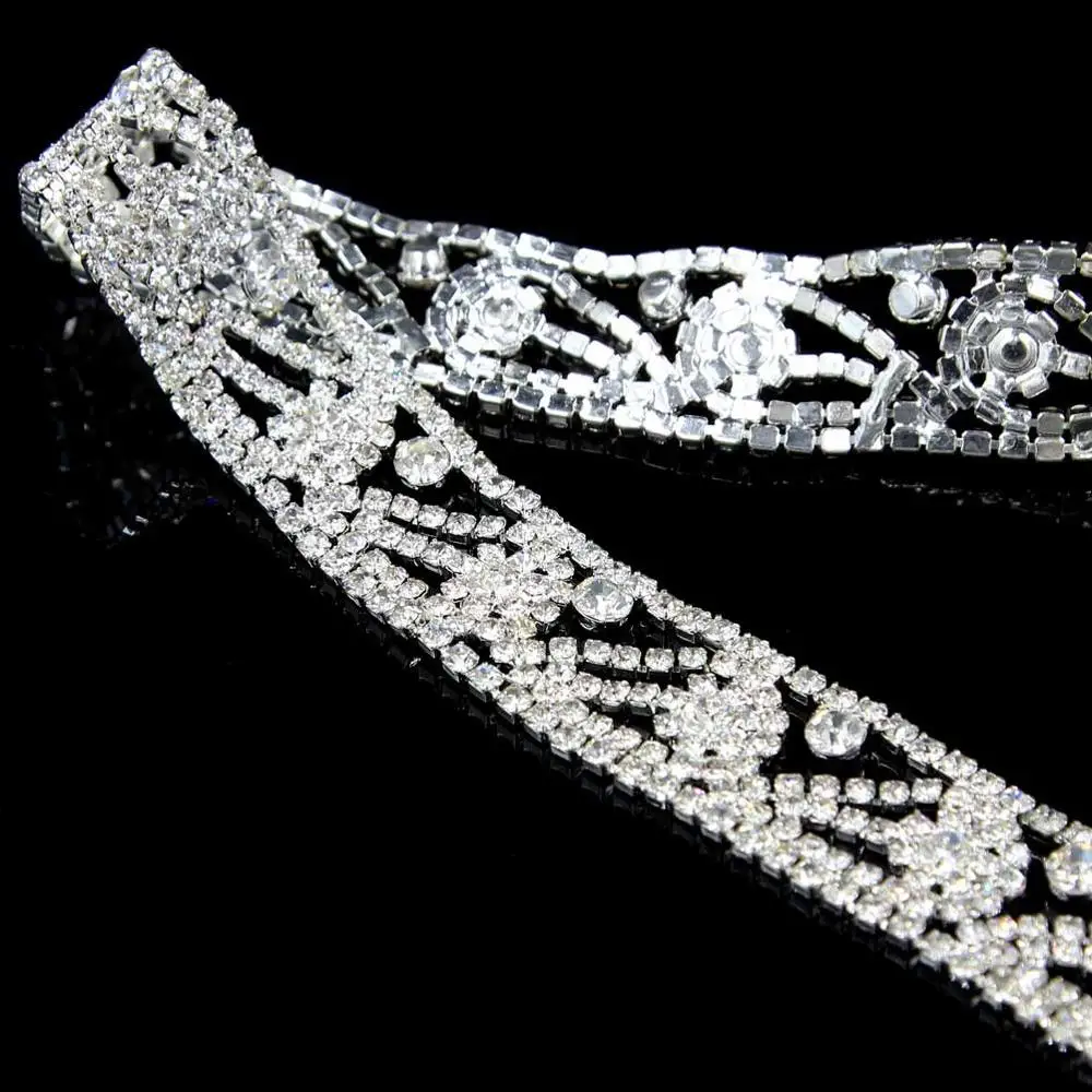 5Yards Rhinestone Beaded Sewing On Applique Trim Wedding Party Dress Embellishment Decor
5Yards Rhinestone Beaded Sewing On Applique Trim Wedding Party Dress Embellishment Decor