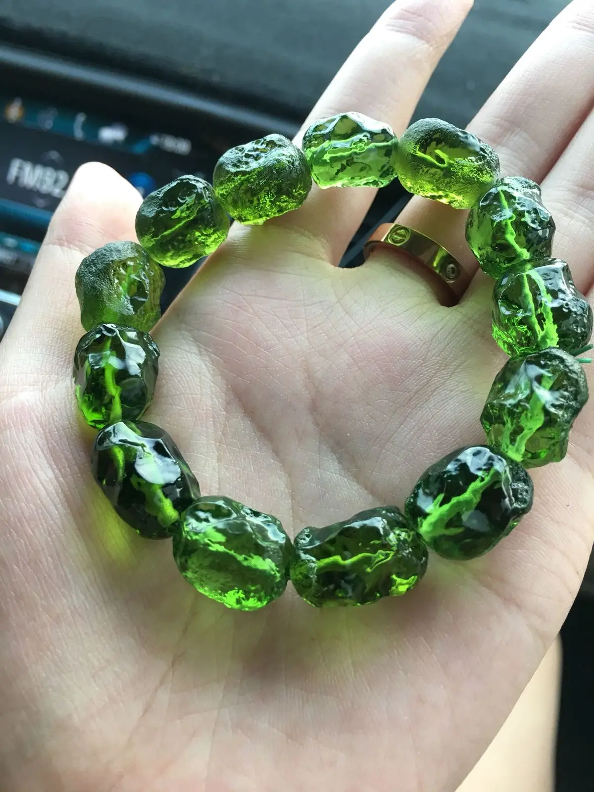 Quality Goods Czekh Meteorite Bracelet Original Shisuihang Hand String Bracelet Can Exorcise Evil Spirits Green Meteorite 48g
Quality Goods Czekh Meteorite Bracelet Original Shisuihang Hand String Bracelet Can Exorcise Evil Spirits Green Meteorite 48g
