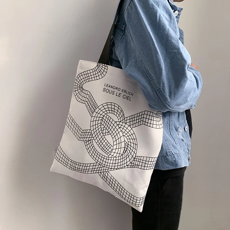 Fashion Abstract Simple Printing Women Canvas Bags Shoulder Bags 2019 New Arrival Female Casual Soft Zipper Canvas Handbags
Fashion Abstract Simple Printing Women Canvas Bags Shoulder Bags 2019 New Arrival Female Casual Soft Zipper Canvas Handbags