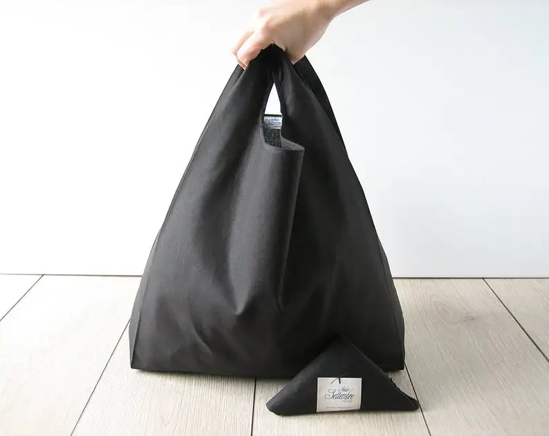 Oxford Handbag ToteWholesale Custom Shopping Bags Eco Reusable Foldable Shoulder Bag colour
Oxford Handbag ToteWholesale Custom Shopping Bags Eco Reusable Foldable Shoulder Bag colour