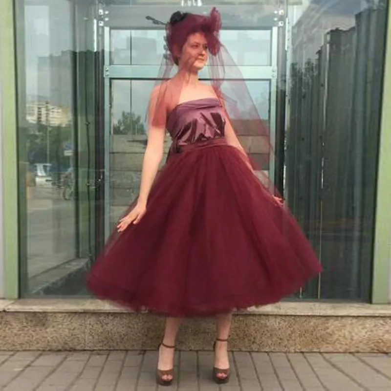 Fashion Street Style Burgundy Tulle Skirt Elastic Waist A Line Knee Length Puffy Tutu Skirt Custom Spring Autumn Skirts Women
Fashion Street Style Burgundy Tulle Skirt Elastic Waist A Line Knee Length Puffy Tutu Skirt Custom Spring Autumn Skirts Women