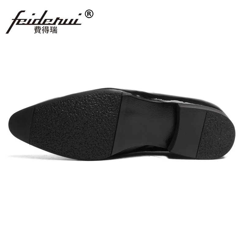 Luxury Wing Tip Brogue Man Formal Dress Shoes Male Genuine Leather Carved Loafers Pointed Toe Men's Wedding Bridal Flats YD52
Luxury Wing Tip Brogue Man Formal Dress Shoes Male Genuine Leather Carved Loafers Pointed Toe Men's Wedding Bridal Flats YD52