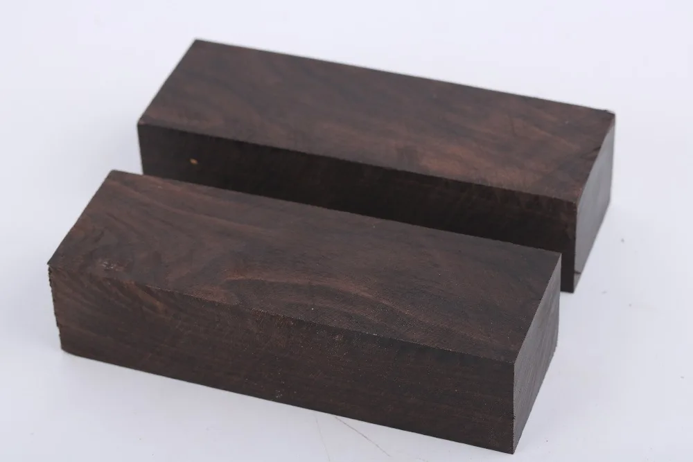African Blackwood >< wood handle blocks>< knife scales>< grip blocks > 125x40x30 mm
African Blackwood >< wood handle blocks>< knife scales>< grip blocks > 125x40x30 mm