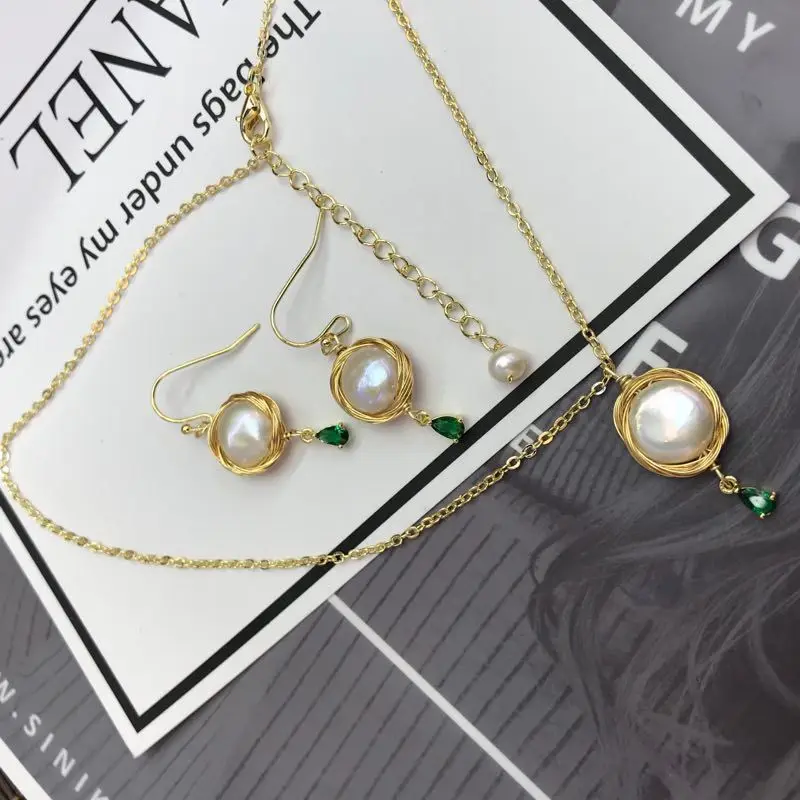 Fashion Crystal Jewelry Necklace Set with Baroque Pearl Earrings and Necklaces for Women Wedding Party Accessories Kids Girls
Fashion Crystal Jewelry Necklace Set with Baroque Pearl Earrings and Necklaces for Women Wedding Party Accessories Kids Girls